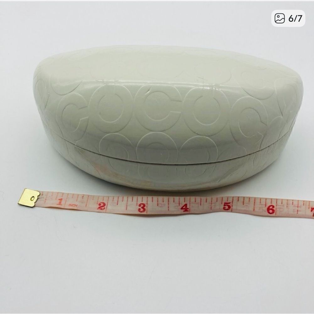 Coach Clamshell Logo Sunglasses White Case - Picture 5 of 7